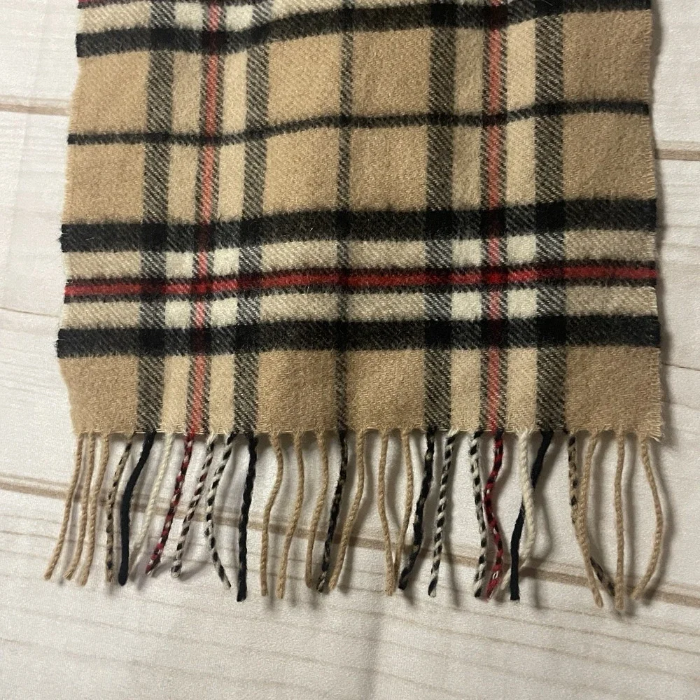 Lyle & Scott Scotland 100% Cashmere Scarf Beige, Black and Red Plaid‎ - Picture 3 of 5